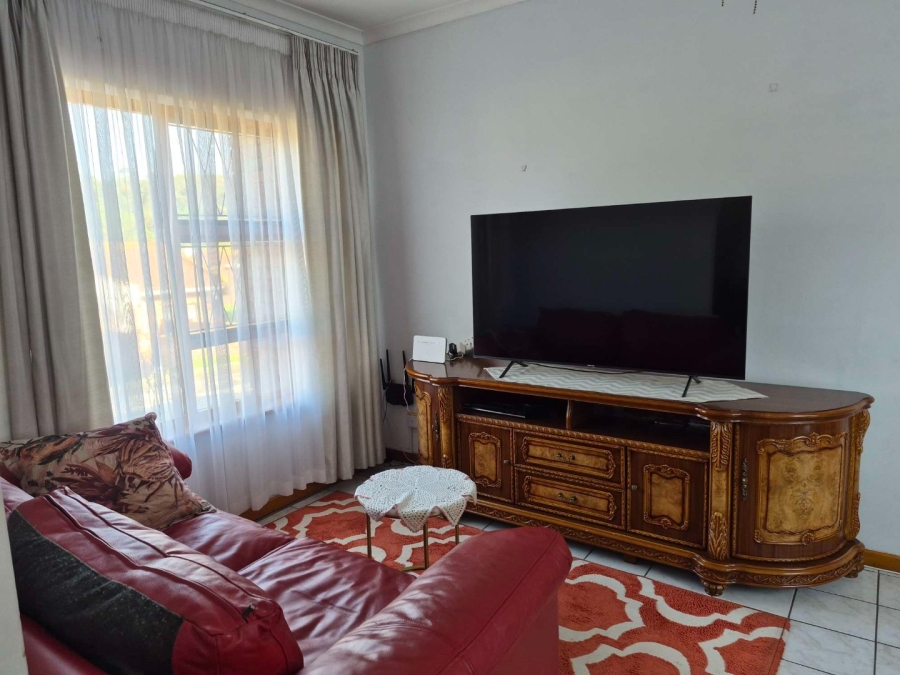 3 Bedroom Property for Sale in Kabega Park Eastern Cape